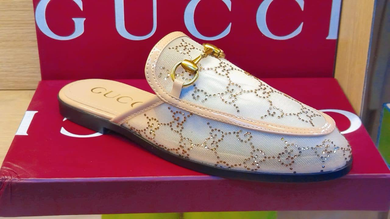 Gucci 
good quality
Size 39~~41
140 dhs🇦🇪
Zain57
♥️♥️♥️