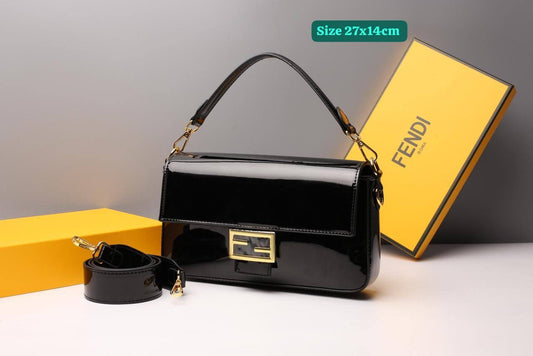 Fendi
Good quality
with box 
🎁🎁🎁
95 dhs🇦🇪
Zain168
♥️♥️♥️