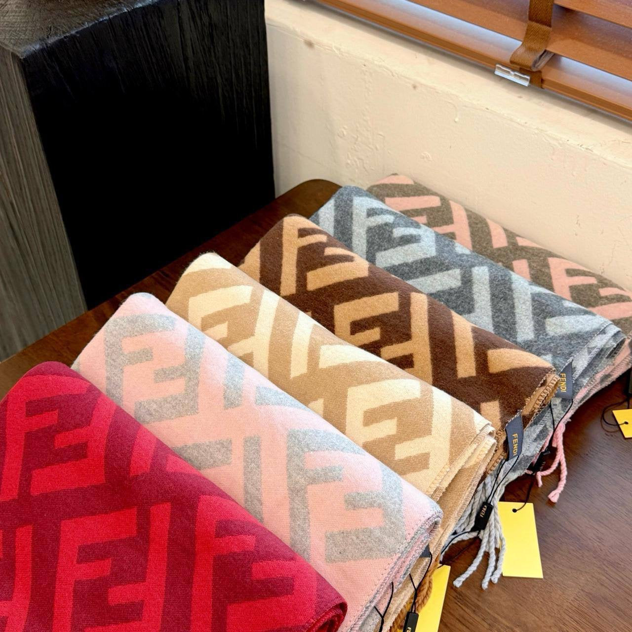 Scarf
180*68cm
45 dhs🇦🇪
Zain17
♥️♥️♥️