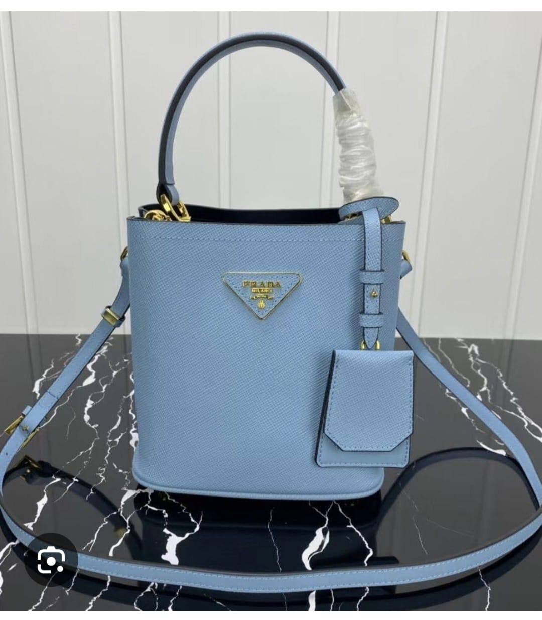 Prada
with box
🎁🎁🎁
105 dhs🇦🇪
Zain143
♥️♥️♥️