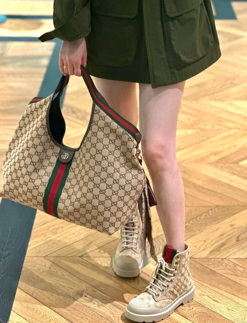 GUCCI 
High Quality
200 dhs🇦🇪
Zain39
♥️♥️♥️
