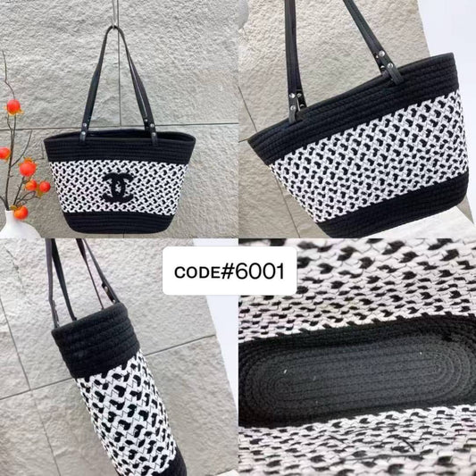 Chanel
BEACH BAG
size : 39 cm
50 dhs🇦🇪
Zain31
♥️♥️♥️