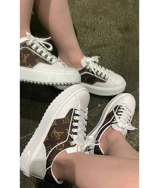 LV SHOES 👟 
Size 36-41
130 dhs🇦🇪
Zain40
♥️♥️♥️