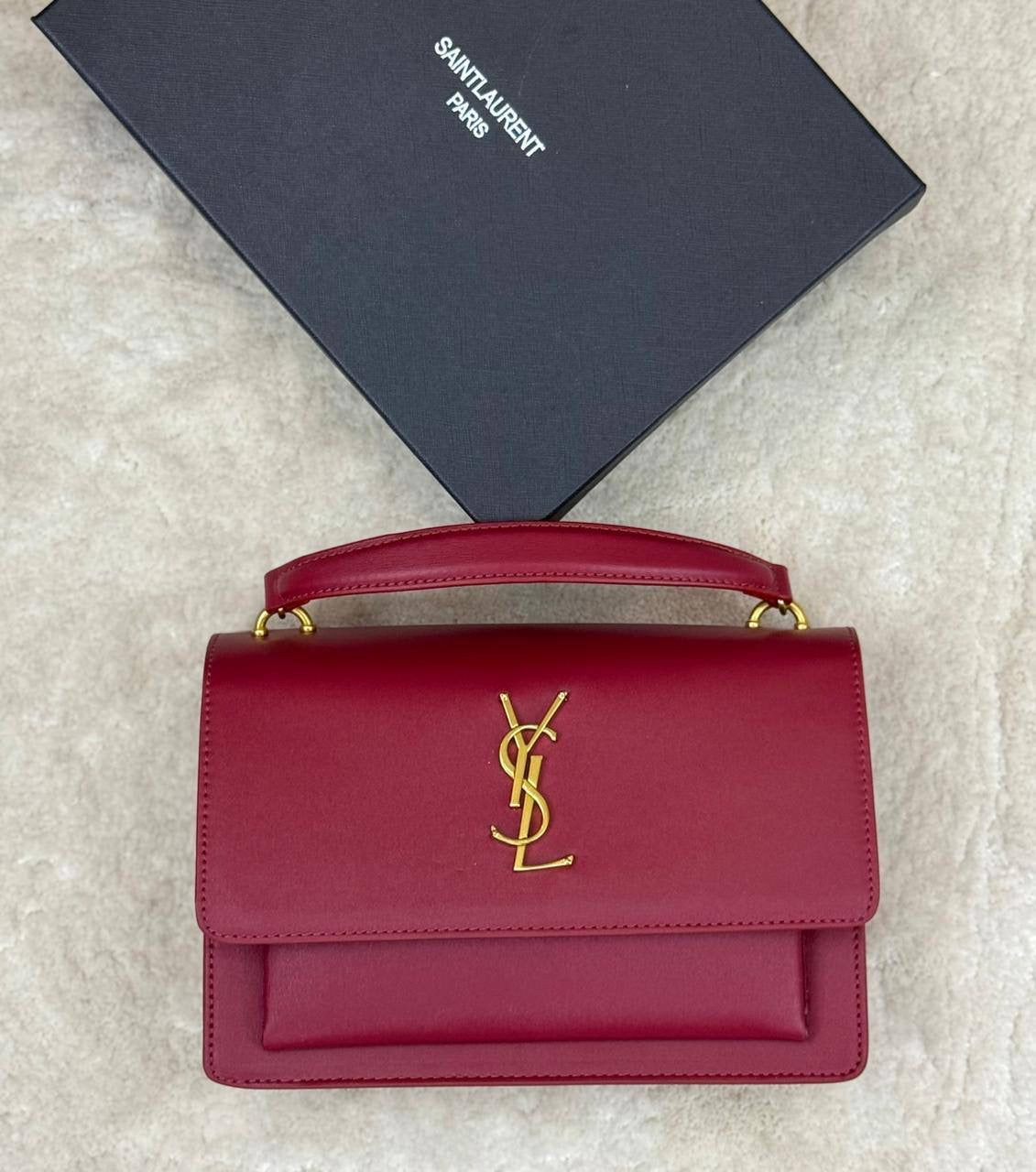 YSL SUNSET 
PREMIUM QUALITY ☘️
105 dhs🇦🇪
WITH BOX 
🎁🎁🎁
Zain28
♥️♥️♥️