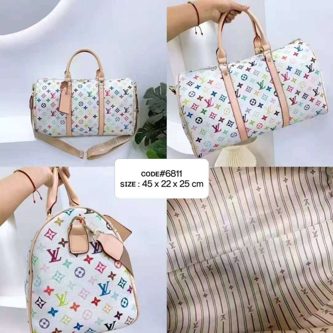 LV
TRAVELLING  BAG
sɪᴢᴇ : 45 cm
75 dhs🇦🇪
Zain31
♥️♥️♥️