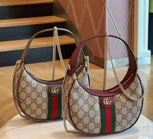 Gucci Ophidia Shoulder Bag
Master quality
20cm 
with box
🎁🎁🎁
200 dhs🇦🇪
Zain95
♥️♥️♥️