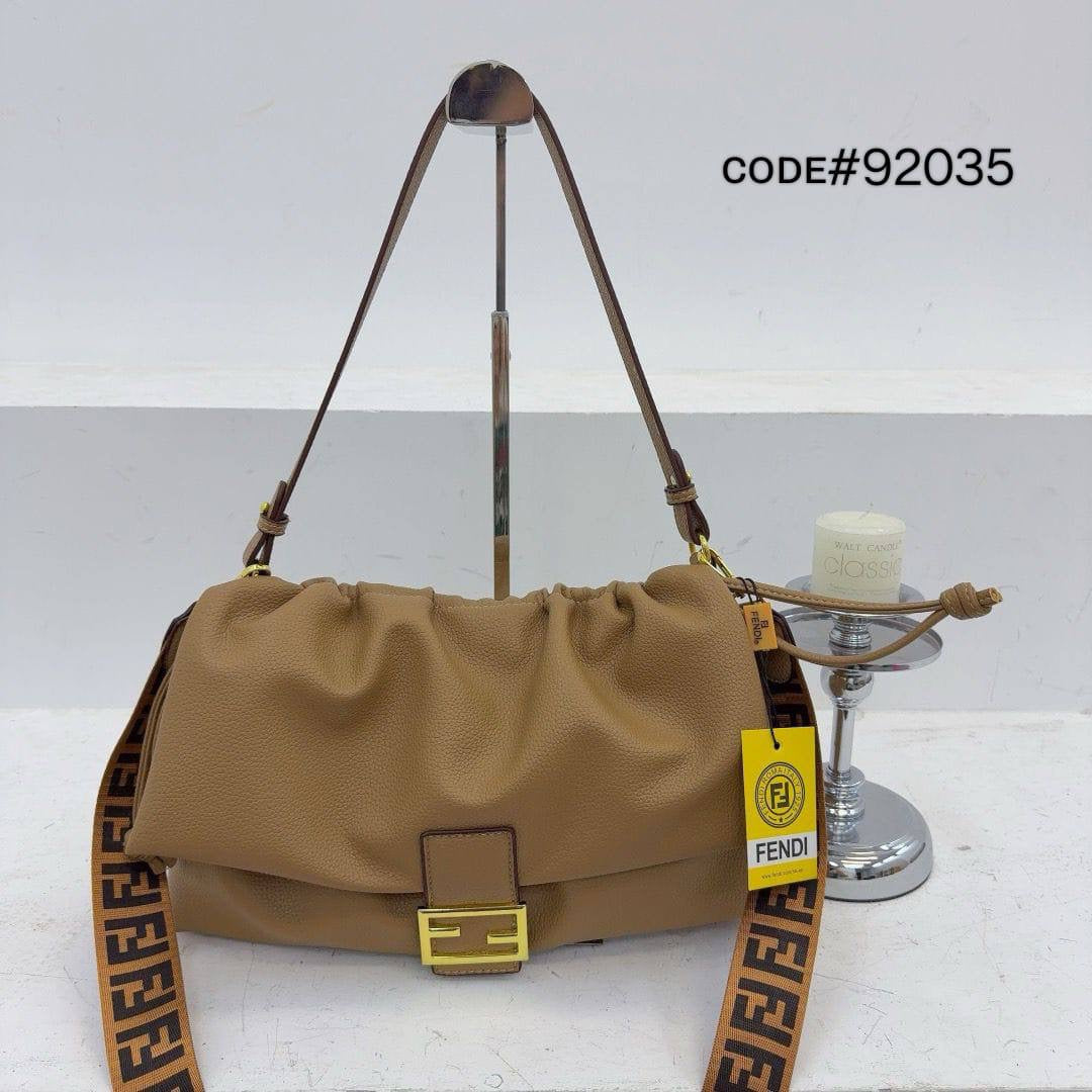 Fendi ᴍᴀᴍᴍᴀ ʙᴀɢᴜᴇᴛᴛᴇ
ᴄᴀɴᴠᴀss & ʟᴇᴀᴛʜᴇʀ ᴍᴀᴛᴇʀɪᴀʟ
ᴡɪᴛʜ ʟᴏɴɢ sᴛʀᴀᴘ
sɪᴢᴇ : 35 cm
75 dhs🇦🇪
Zain31
♥️♥️♥️