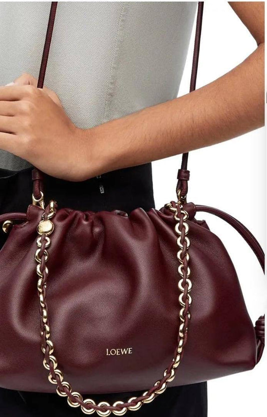 LOEWE Master
are stock arrived 
270 dhs🇦🇪
#29cm
Zain228
♥️♥️♥️