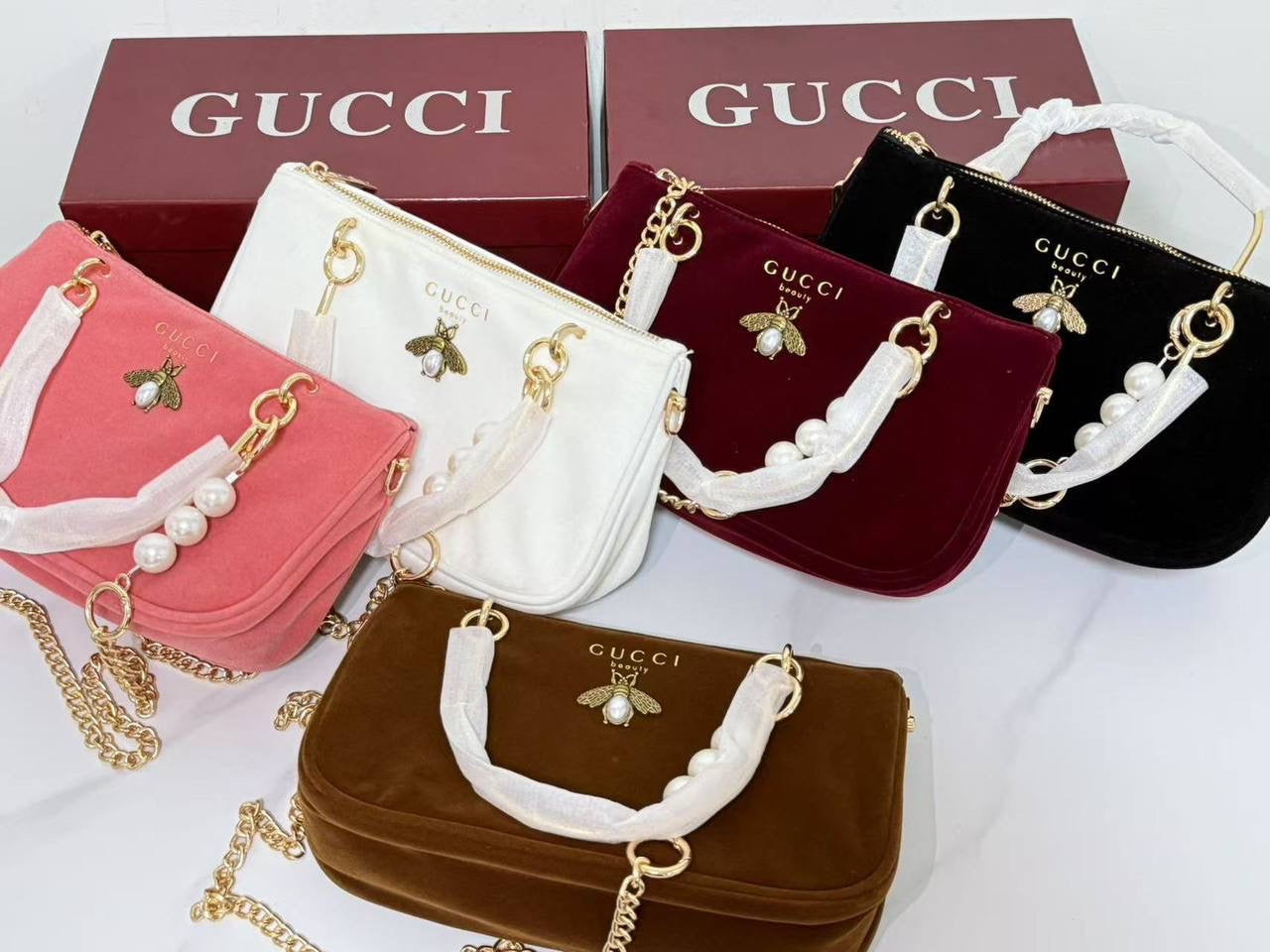 Gucci
with box
🎁🎁🎁
good quality
120 dhs🇦🇪
Zain07
♥️♥️♥️