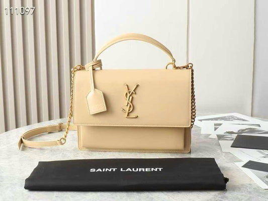 YSL SUNSET 
PREMIUM QUALITY ☘️
105 dhs🇦🇪
WITH BOX 
🎁🎁🎁
Zain28
♥️♥️♥️