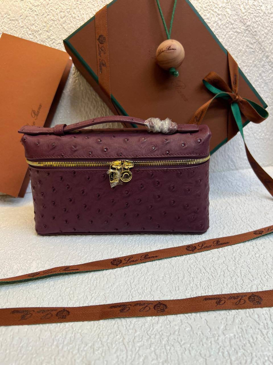 LORO PIANA✨💕✨
SuperMaster Quality 🔥💯✅
Available :💕💕💕
For Price 👇 WTSP Text Zain 0568585901
Zain252
♥️♥️♥️