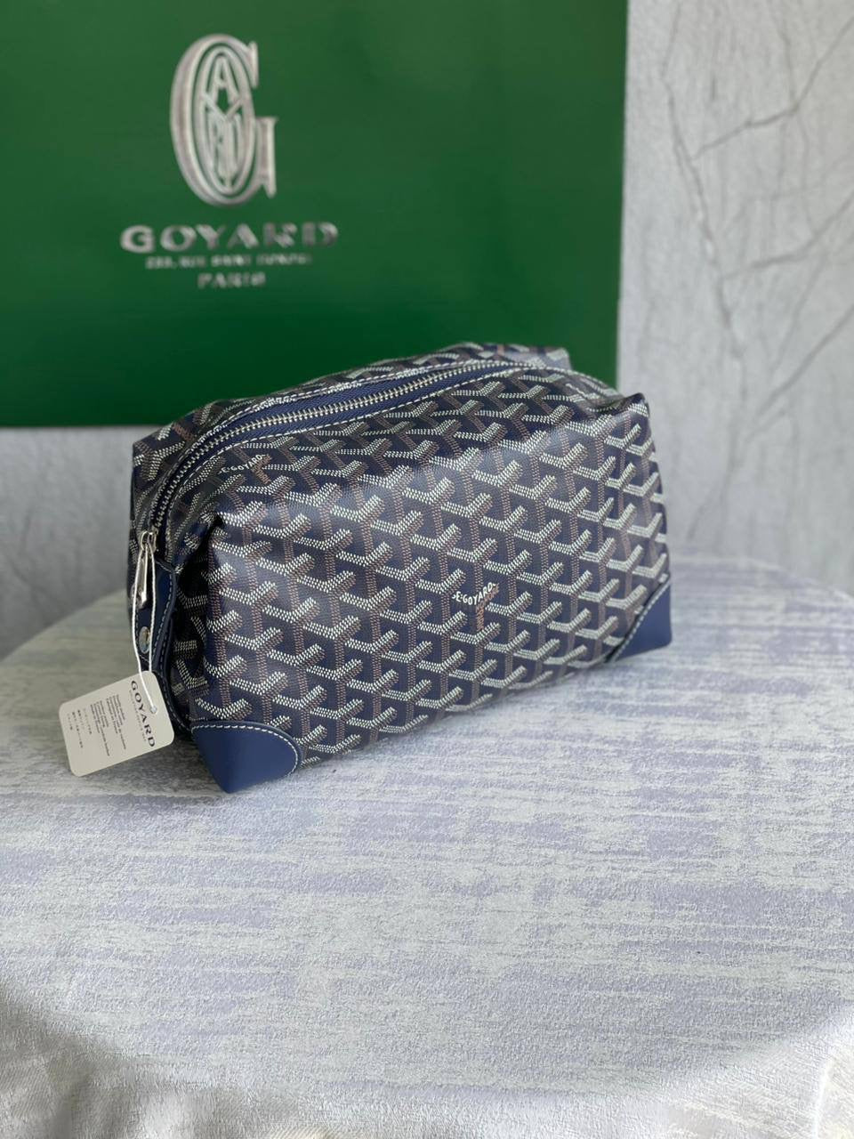 GOYARD
*Wash bag*
*Master quality*
350 dhs🇦🇪
Zain179
♥️♥️♥️