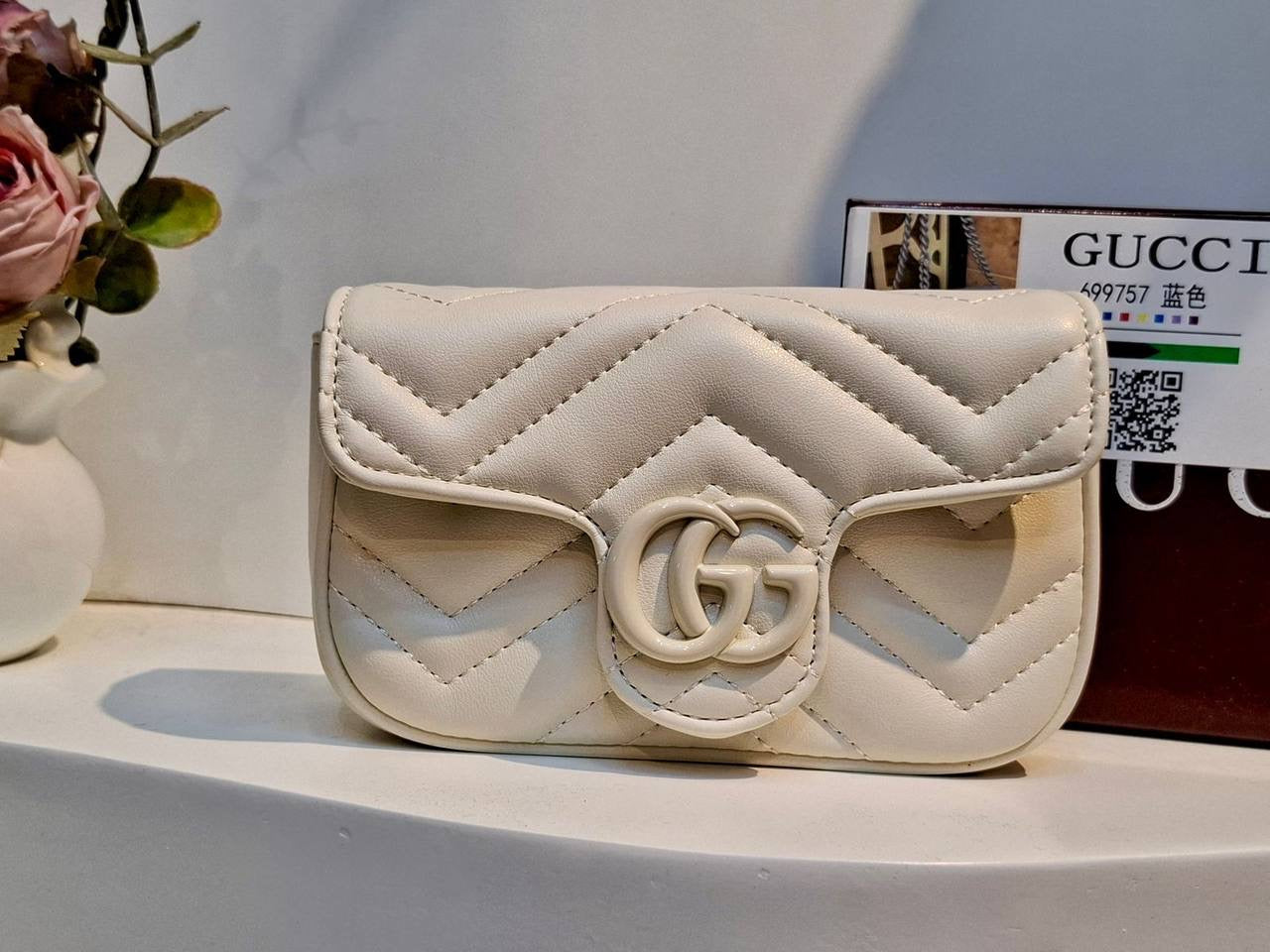 Gucci Macarons 
Size:16*5*10cm 
95 dhs🇦🇪
with Box
🎁🎁🎁
Zain254
♥️♥️♥️