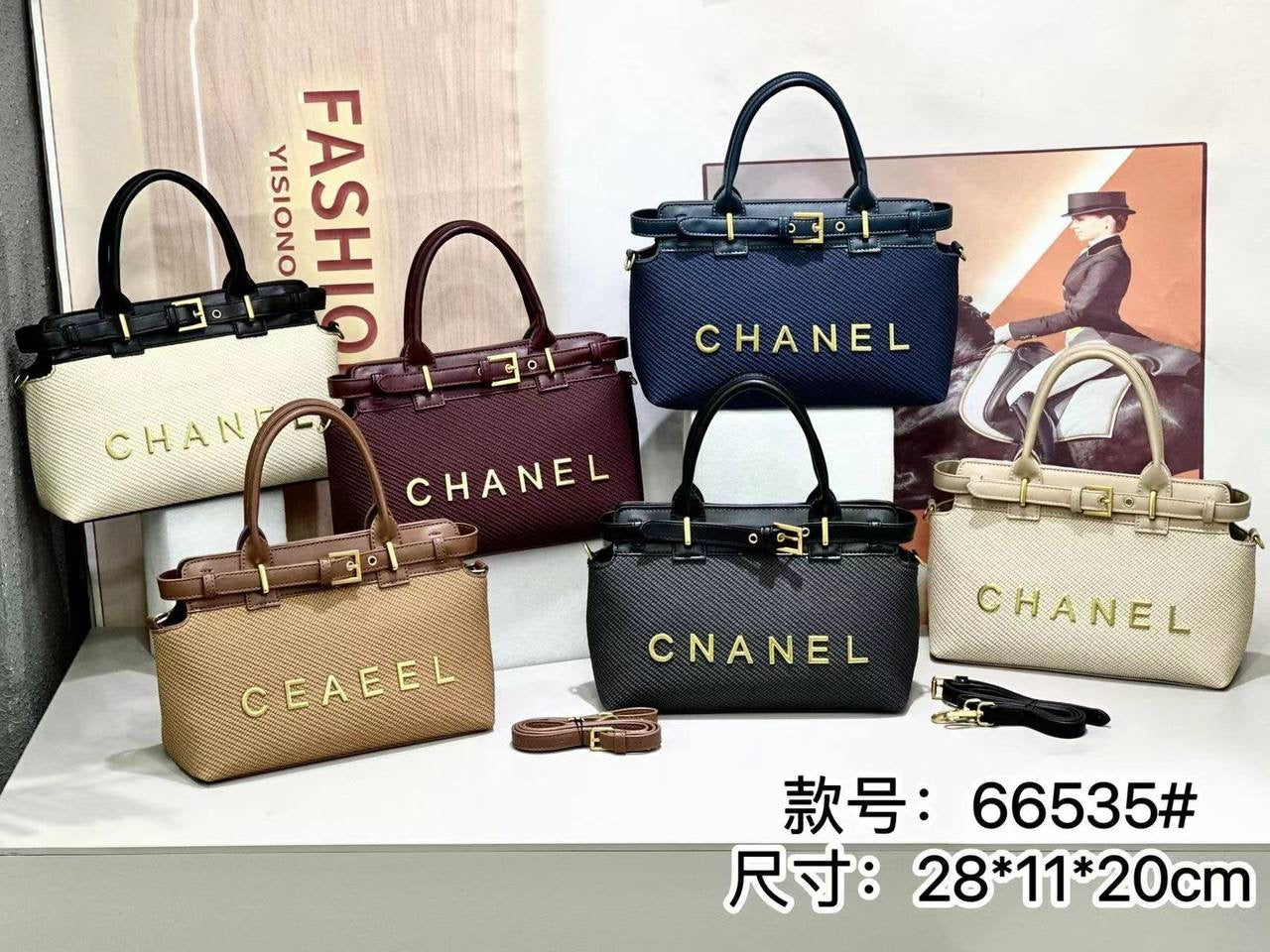 Chanel
WITH PAPAR BAG 
120 dhs🇦🇪
Good Quality
Zain154
♥️♥️♥️