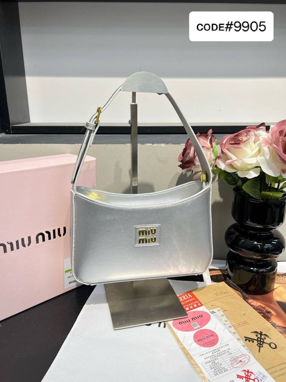 Miu Miu
sʜᴏᴜʟᴅᴇʀ ʙᴀɢ
ᴢɪᴘᴘᴇʀ ᴛʏᴘᴇ
ᴍᴀᴛᴛᴇ ʟᴇᴀᴛʜᴇʀ ᴍᴀᴛᴇʀɪᴀʟ
sɪᴢᴇ : 23 cm
ᴡɪᴛʜ BOX
🎁🎁🎁
65 dhs🇦🇪
Zain31
♥️♥️♥️