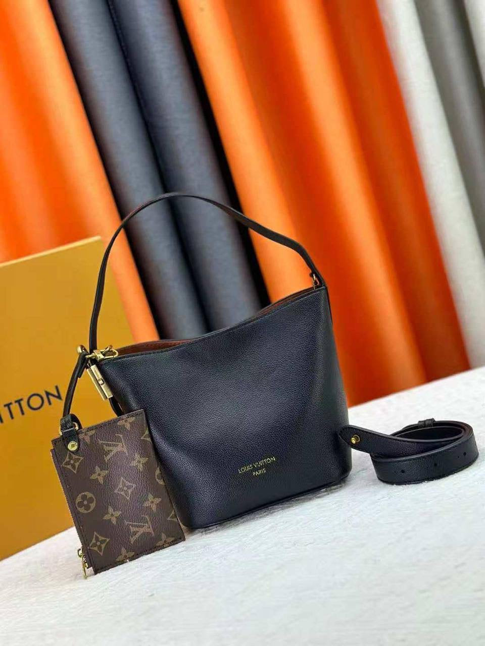 LV Master
270 dhs🇦🇪
#17cm
Zain228
♥️♥️♥️