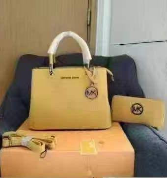 MK 2in1
110 dhs🇦🇪
with box
🎁🎁🎁
Zain143
♥️♥️♥️