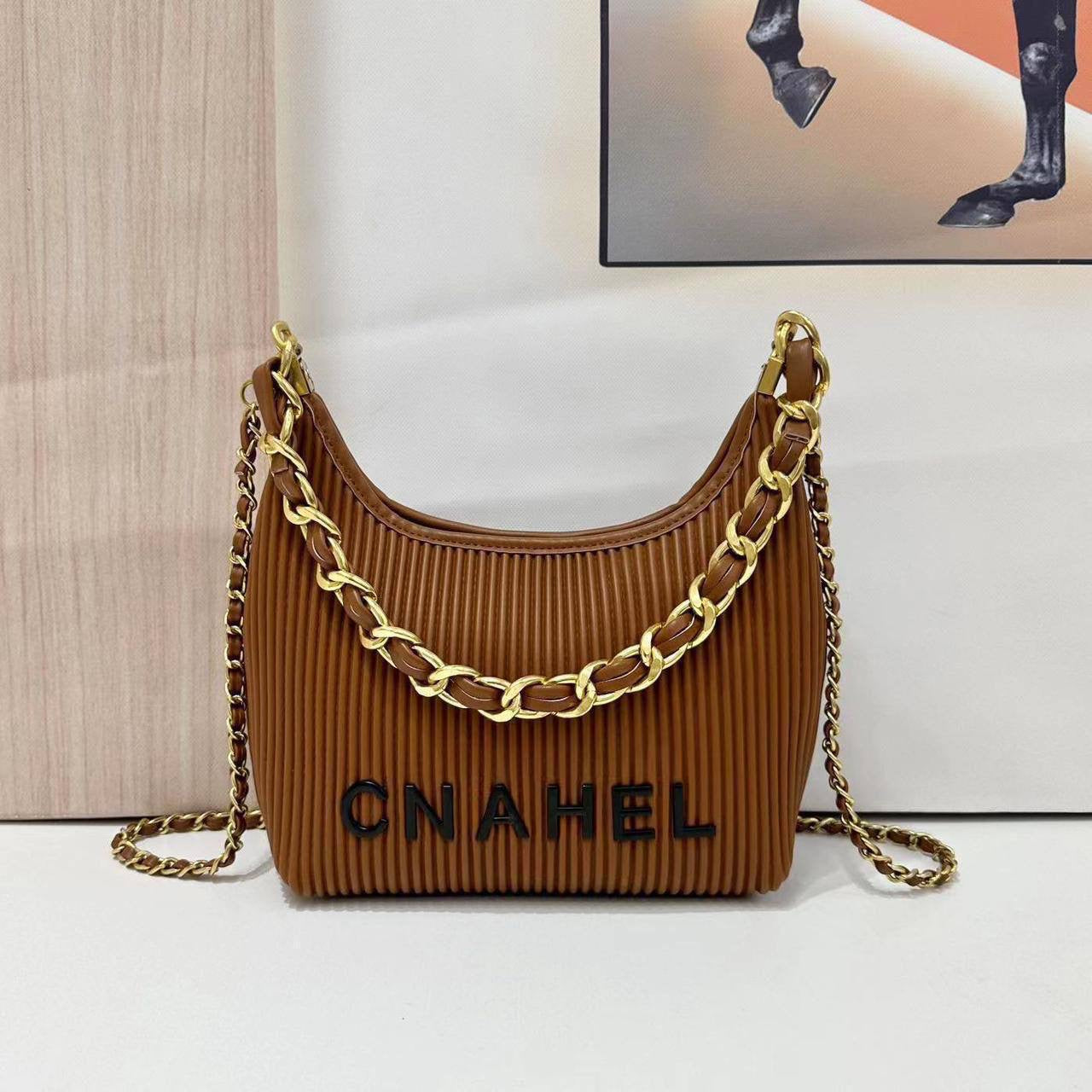 Chanel
With Box
🎁🎁🎁
105 dhs🇦🇪
Zain143
♥️♥️♥️