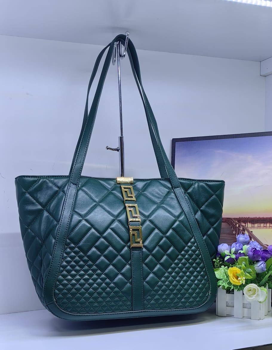 Versace 
90 dhs🇦🇪
Zain173
♥️♥️♥️