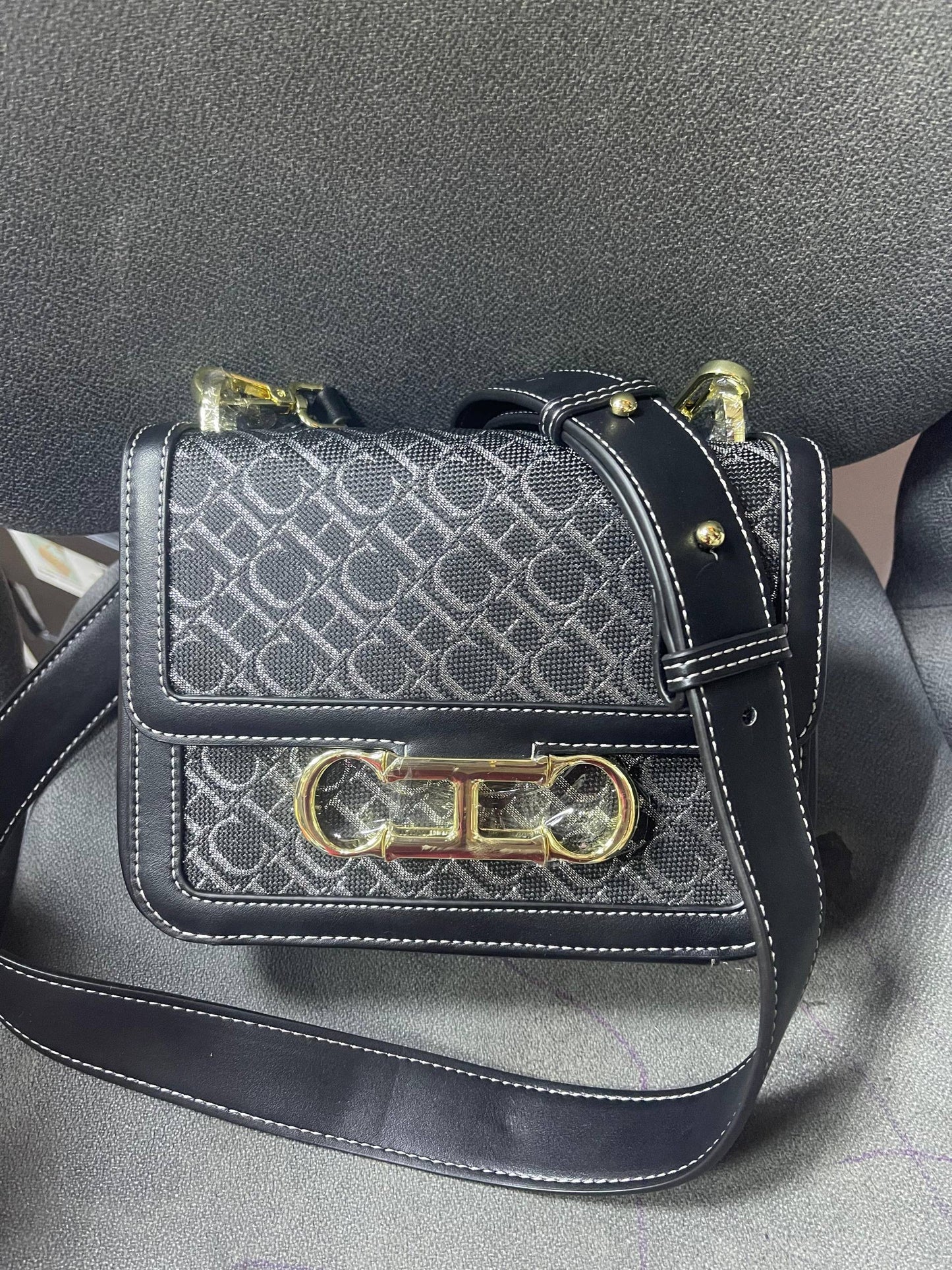CH
High Quality 
with box 
🎁🎁🎁
95 dhs🇦🇪
Zain136
♥️♥️♥️