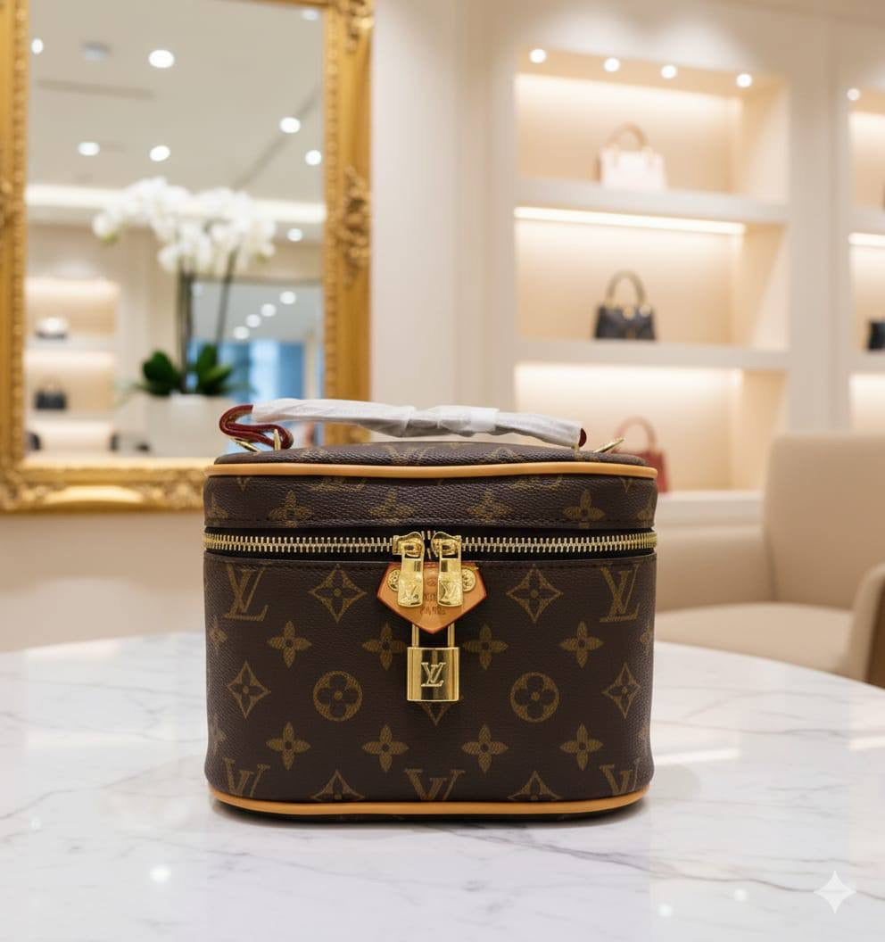 LV
Good quality 
with box 
🎁🎁🎁
95 dhs🇦🇪
Zain259
♥️♥️♥️