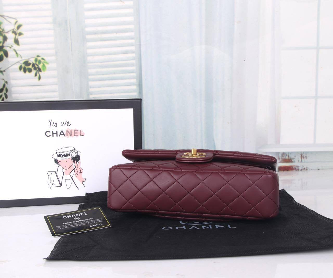 CHANEL 
GOOD QUALITY 
WITH BOX 
🎁🎁🎁
110 dhs🇦🇪
Zain39
♥️♥️♥️