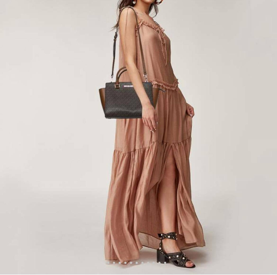 MK
90 dhs🇦🇪
Good quality 
Zain35
♥️♥️♥️