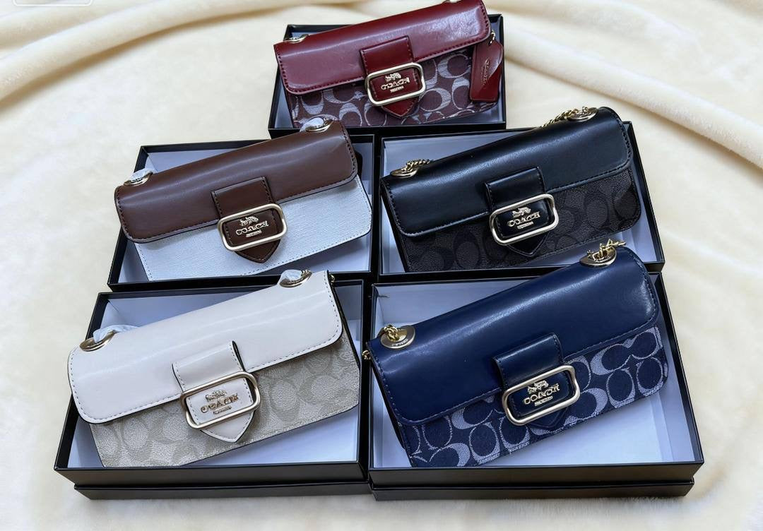 Coach
90 dhs🪙
With box
🎁🎁🎁
Zain35
♥️♥️♥️