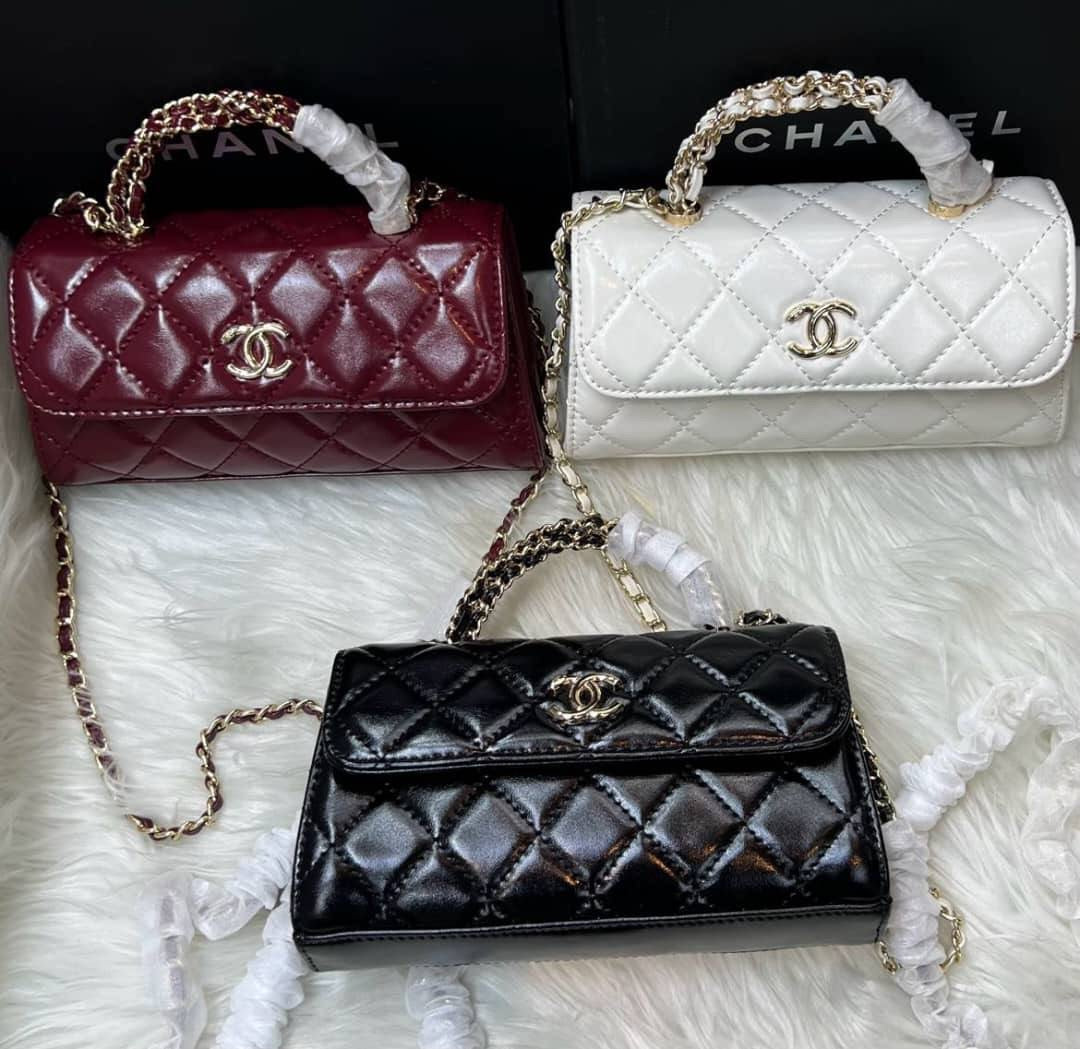 Chanel new chain handbag
Master quality
19cm 
with double box
🎁🎁🎁
200 dhs🇦🇪
Zain95
♥️♥️♥️