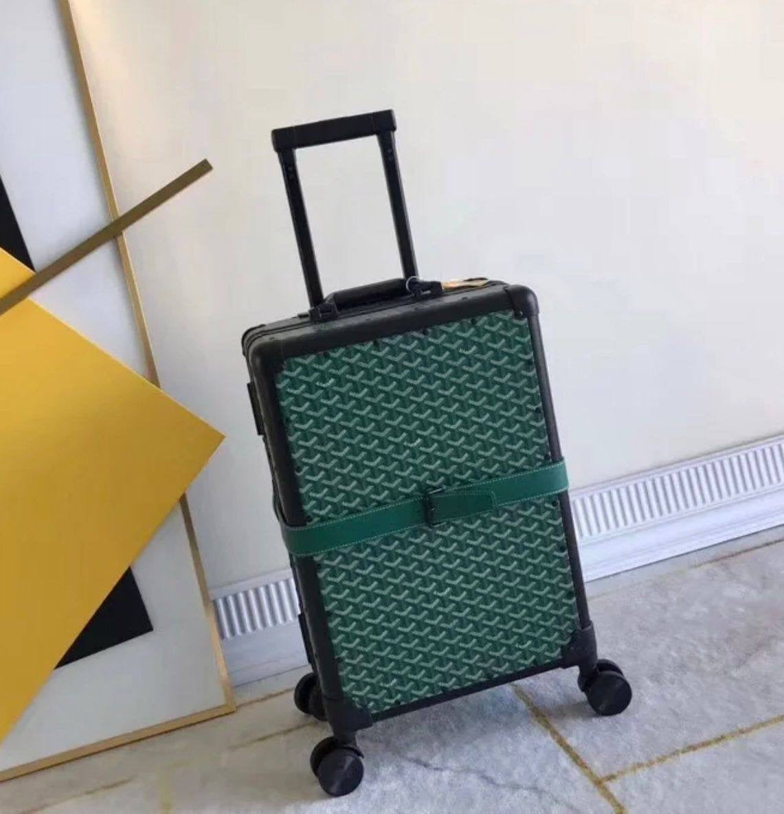 luggage restock
high quality with cartoon 
600 dhs🇦🇪
Zain39
♥️♥️♥️