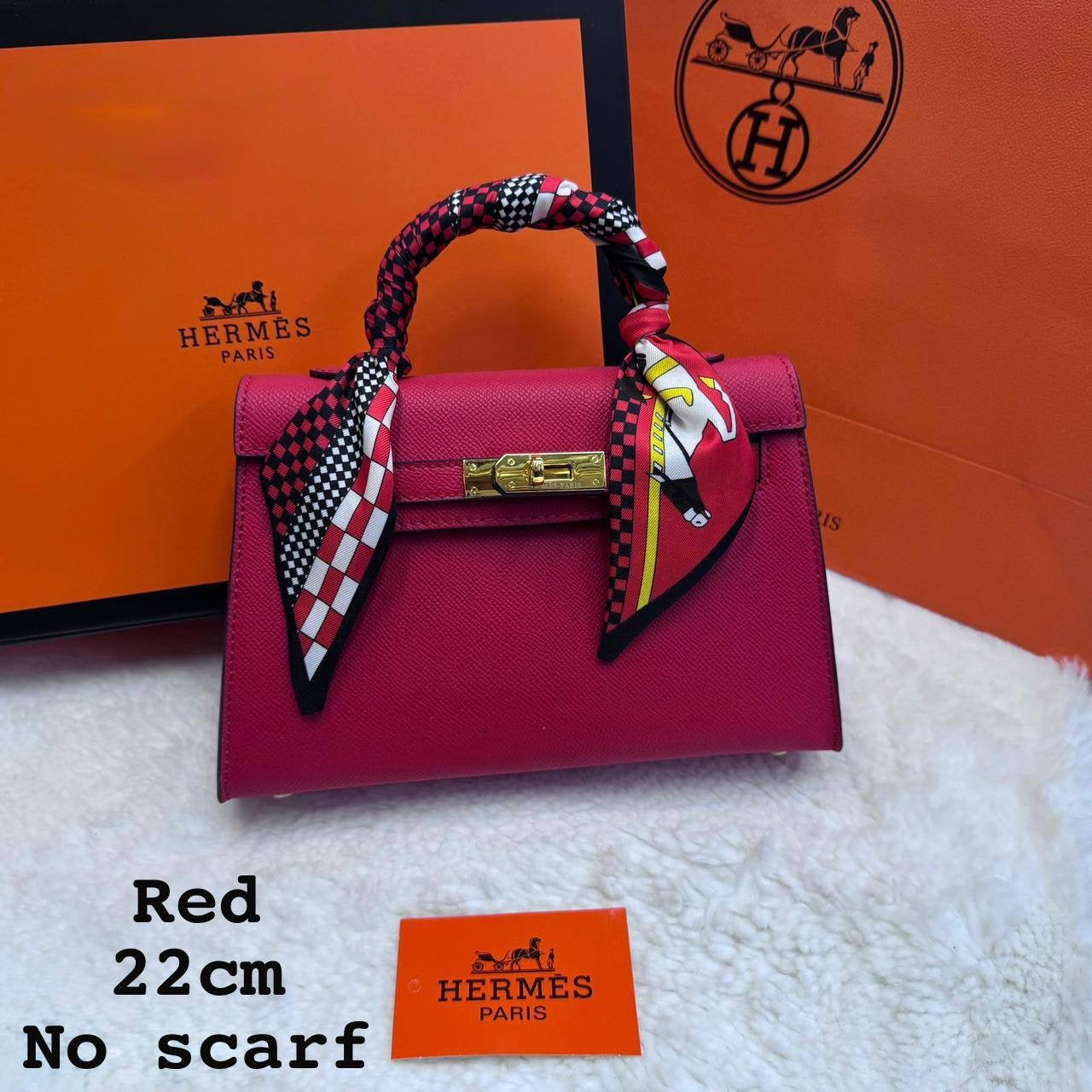 Hermes ᴋᴇʟʟʏ ʙᴀɢ  
gold hardware 
ᴡɪᴛʜ ʙᴏx 
🎁🎁🎁
No twilly
ʟᴇᴀᴛʜᴇʀ 
sɪᴢᴇ:22ᴄᴍ 
90 dhs🇦🇪
Zain56
♥️♥️♥️