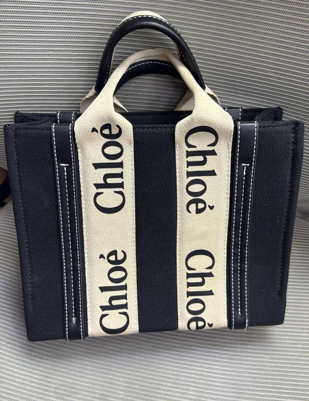 Chloe
offer Limit Stock
26cm
70 dhs🪙💕
With box
🎁🎁🎁
Zain16
♥️♥️♥️