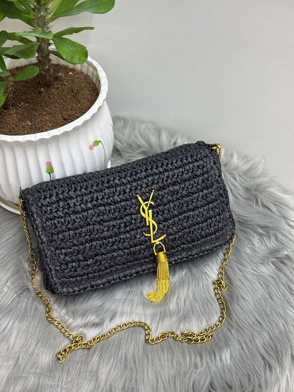 YSL  
SIZE……….  28CM🌷
90 dhs🇦🇪
Zain244
♥️♥️♥️