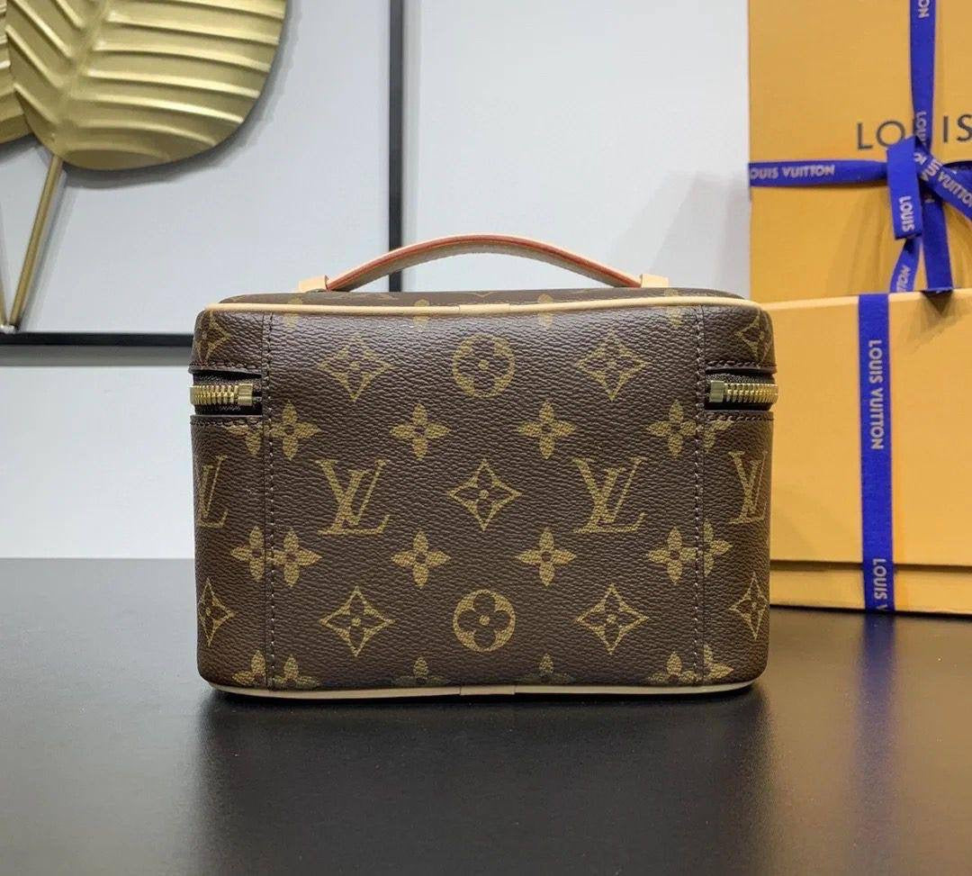 LV nice mini
Size :19 * 13 cm
100 dhs🇦🇪
with box 🎁
Zain115
♥️♥️♥️