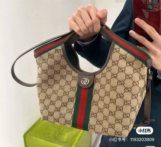 Gucci 
#25cm 
270 dhs🇦🇪
Zain228
♥️♥️♥️