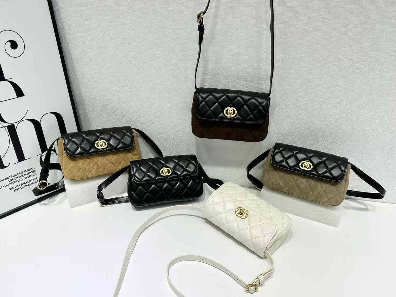 Chanel
High quality 
140 dhs🇦🇪
Zain57
♥️♥️♥️