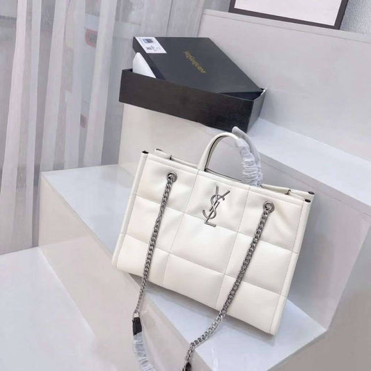YSL - Dior
offer price
65 dhs🇦🇪
Zain39
♥️♥️♥️