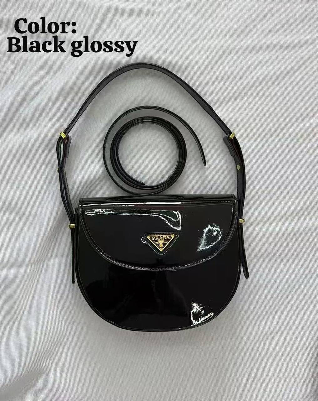 Prada sʜᴏᴜʟᴅᴇʀ ʙᴀɢ
ᴡɪᴛʜʙᴏx
🎁🎁🎁
ʟᴇᴀᴛʜᴇʀ/ɢʟᴏssʏ
80 dhs🇦🇪
Zain56
♥️♥️♥️