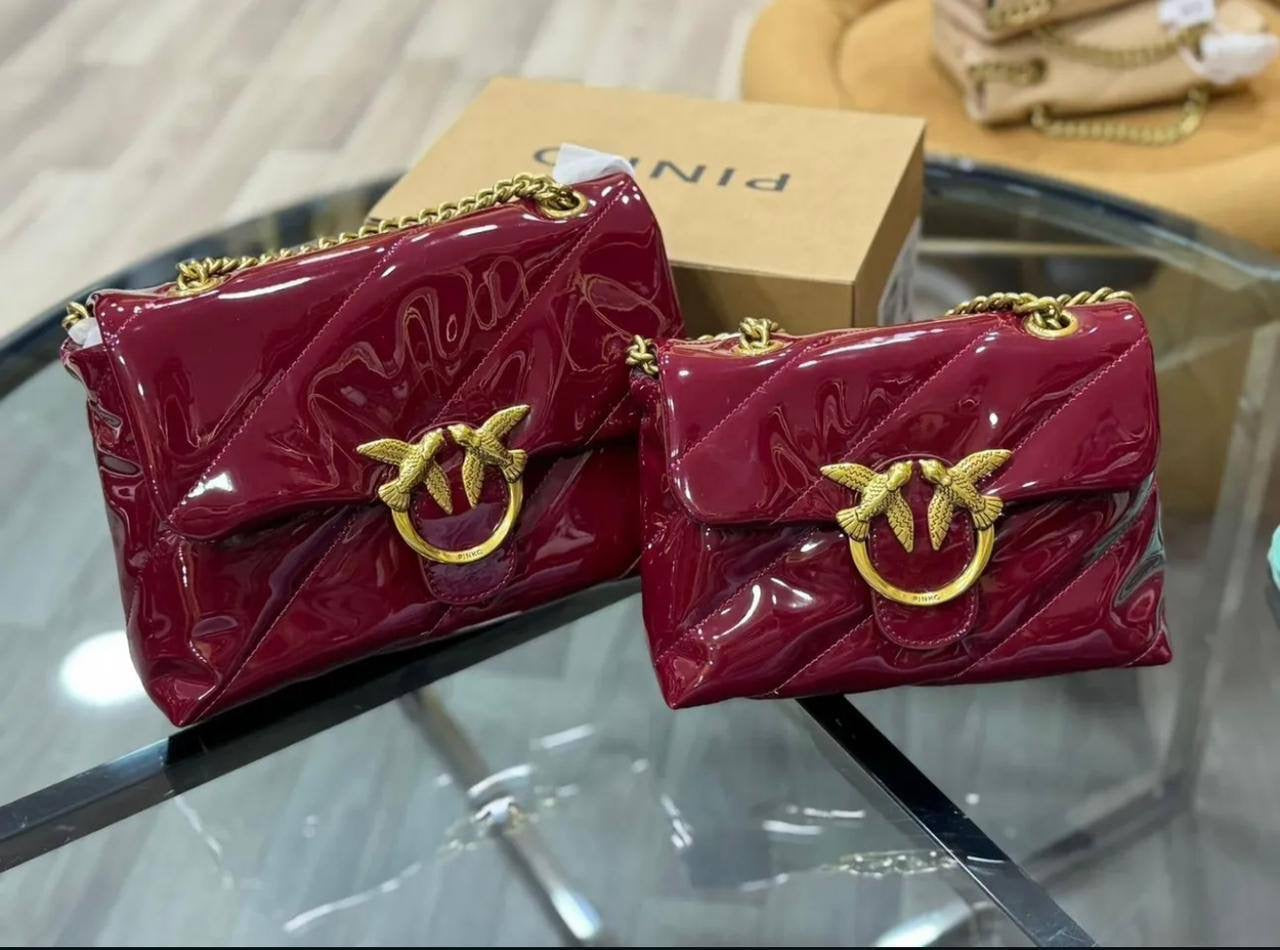 PINKO 
GOOD QUALITY 💯
2 SIZING 
20 CM AND 25 CM 
95 dhs🇦🇪
WITH BOX
🎁🎁🎁
Zain28
♥️♥️♥️