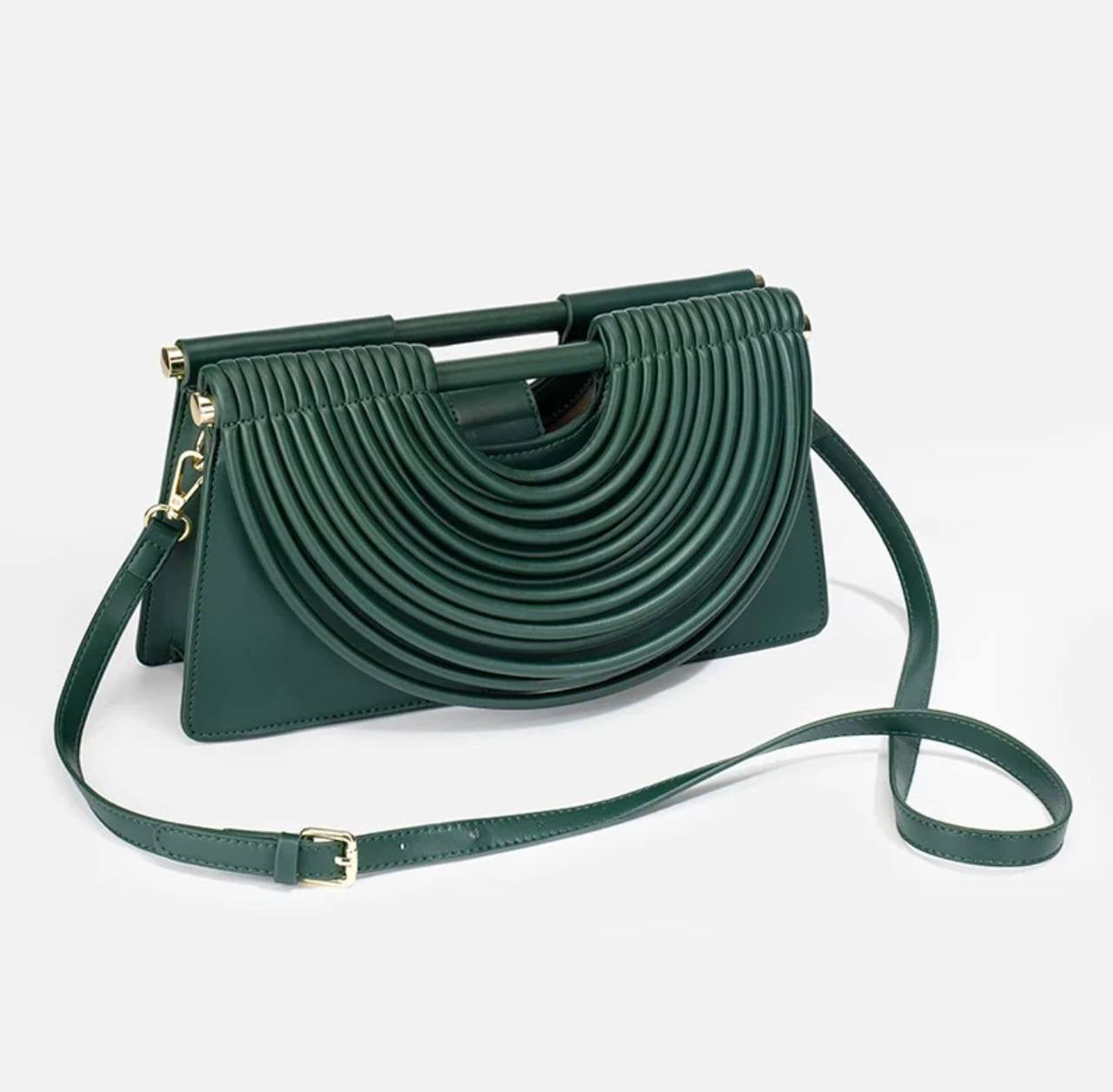 BOTTEGA 
NEW CAME GOOD QUALITY 
120 dhs🇦🇪
Zain39
♥️♥️♥️