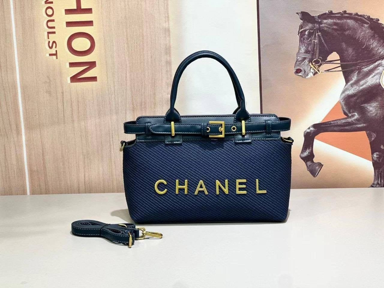 Chanel
Best qualit
95 dhs🇦🇪
size 28CM
Zain158
♥️♥️♥️
