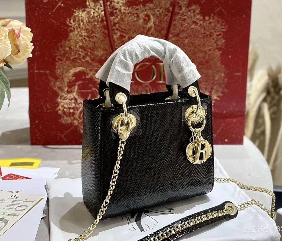 Lady Dior rare materials
Size : 18 * 14 * 7 cm
120 dhs🇦🇪
with box 
🎁🎁🎁
Zain115
♥️♥️♥️