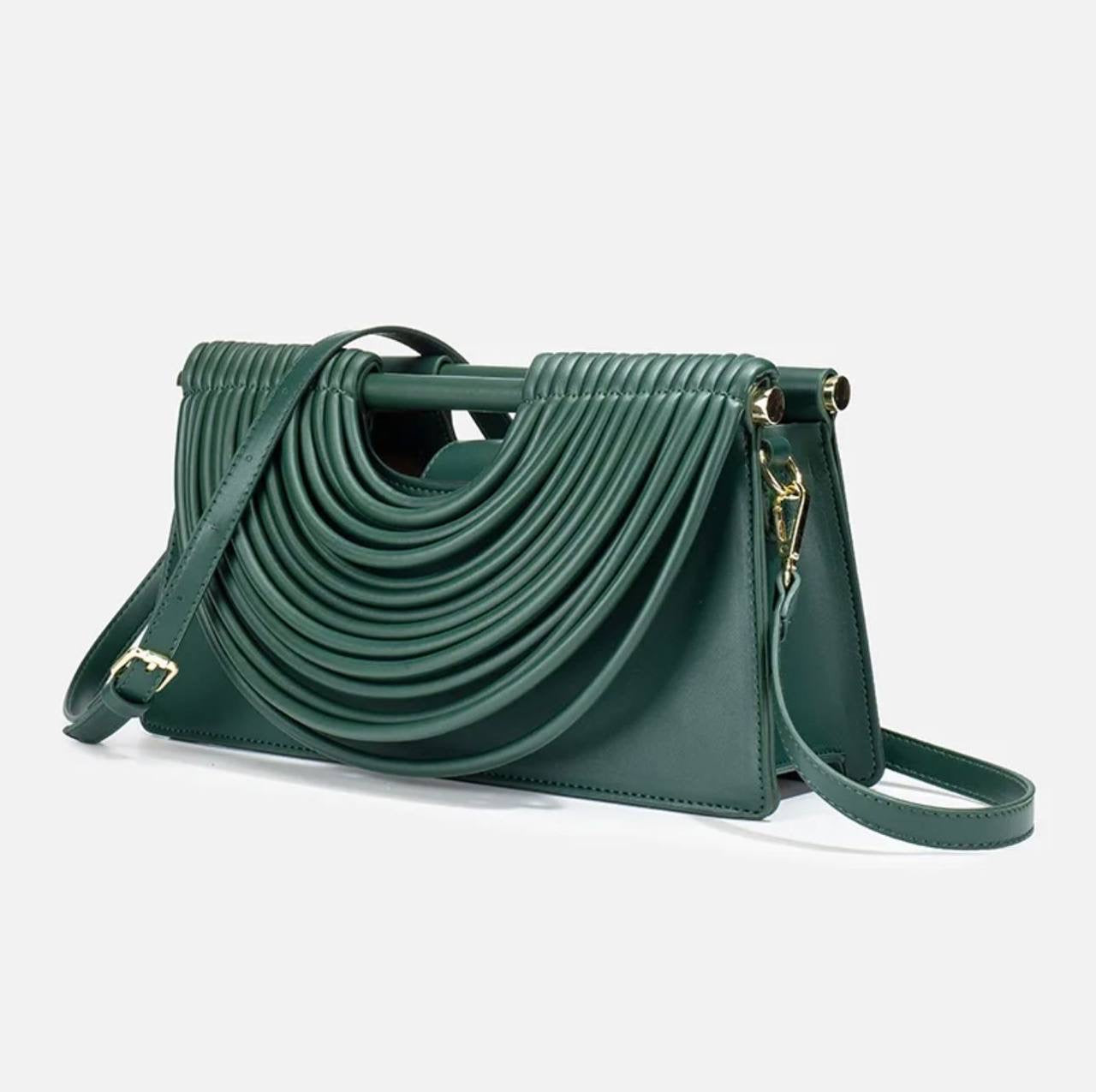 BOTTEGA 
NEW CAME GOOD QUALITY 
120 dhs🇦🇪
Zain39
♥️♥️♥️