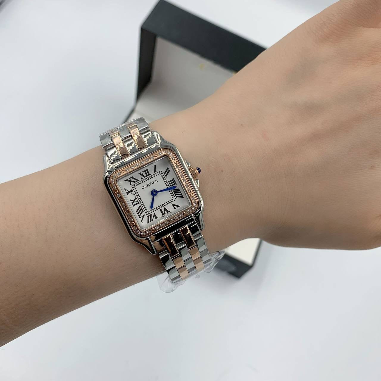 CARTIER WATCH 
LADIES 
Master
200 dhs🇦🇪🇦🇪
WITHBOX
🎁🎁🎁
Zain40
♥️♥️♥️
