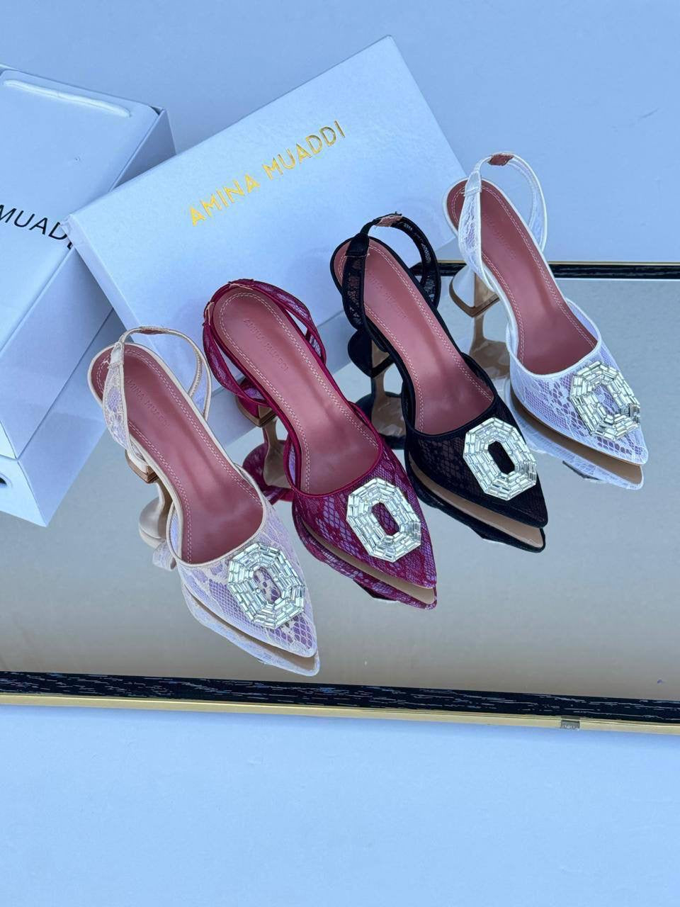 Chanel 
Amina HUADDI 7cm
120 dhs🇦🇪
Size 36-37-38-39-40-41
Zain21
♥️♥️♥️