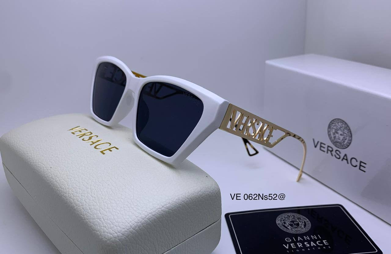Versace
65 dhs🪙
Zain126
♥️♥️♥️