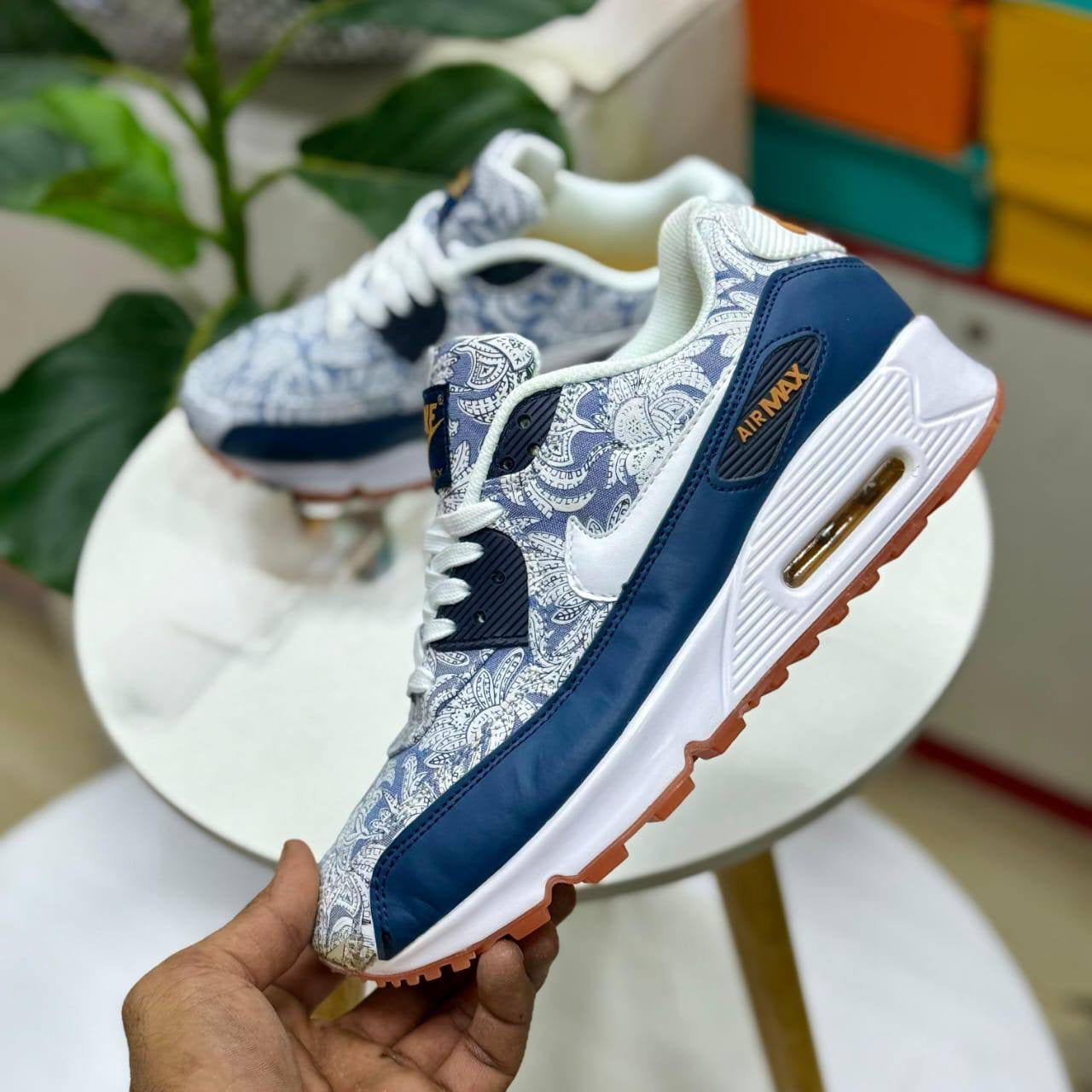 Airmax
Size 40 to 45
100 dhs🇦🇪
Zain27
♥️♥️♥️