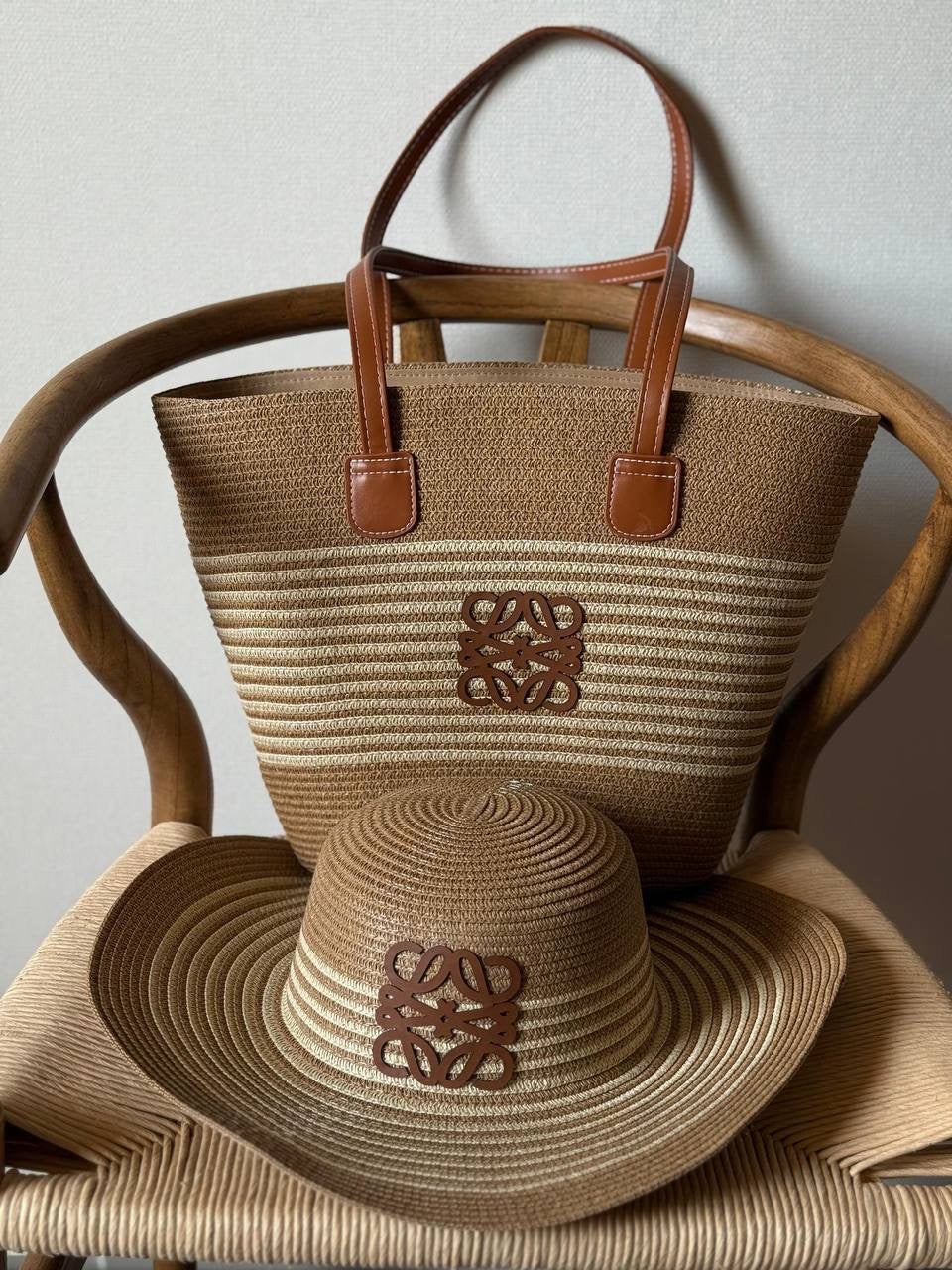 Available Again✨✨✨
*SET BEACH BAG(CAP & BAG)*
280 dhs🇦🇪
Top quality
Zain167
♥️♥️♥️