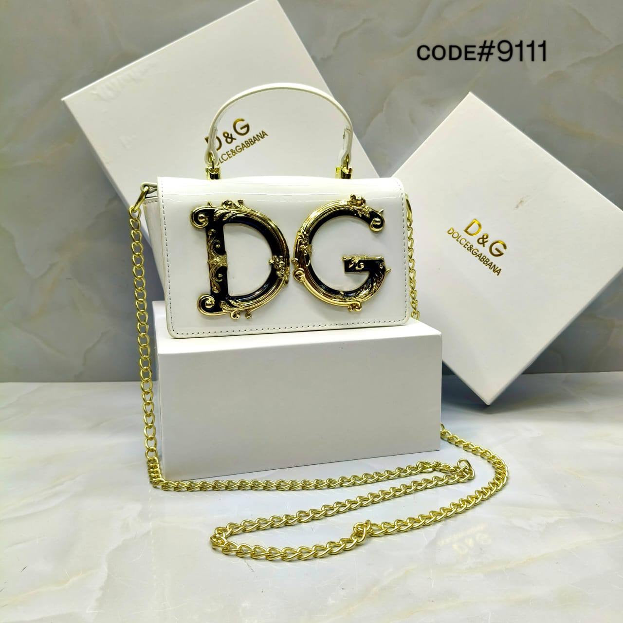 D&G
ᴛᴏᴘ ʜᴀɴᴅ ʙᴀɢ
ᴡɪᴛʜ ʟᴏɴɢ ᴄʜᴀɪɴ sʟɪɴɢ
ɢᴏʟᴅ ʜᴀʀᴅᴡᴀʀᴇ
ɢʟᴏssʏ ᴍᴀᴛᴇʀɪᴀʟ
sɪᴢᴇ : 18 cm
ᴡɪᴛʜ BOX
🎁🎁🎁
75 dhs🇦🇪
Zain31
♥️♥️♥️