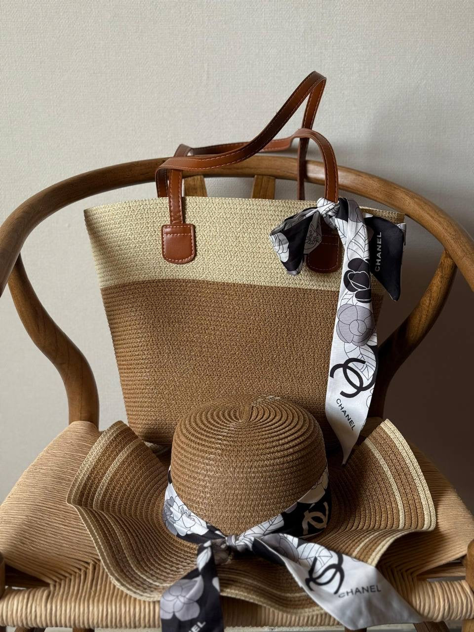 Available Again✨✨✨
*SET BEACH BAG(CAP & BAG)*
280 dhs🇦🇪
Top quality
Zain167
♥️♥️♥️